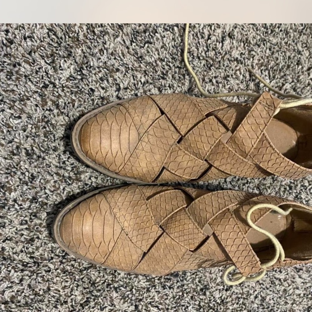 Tan Woven Leather Shoes